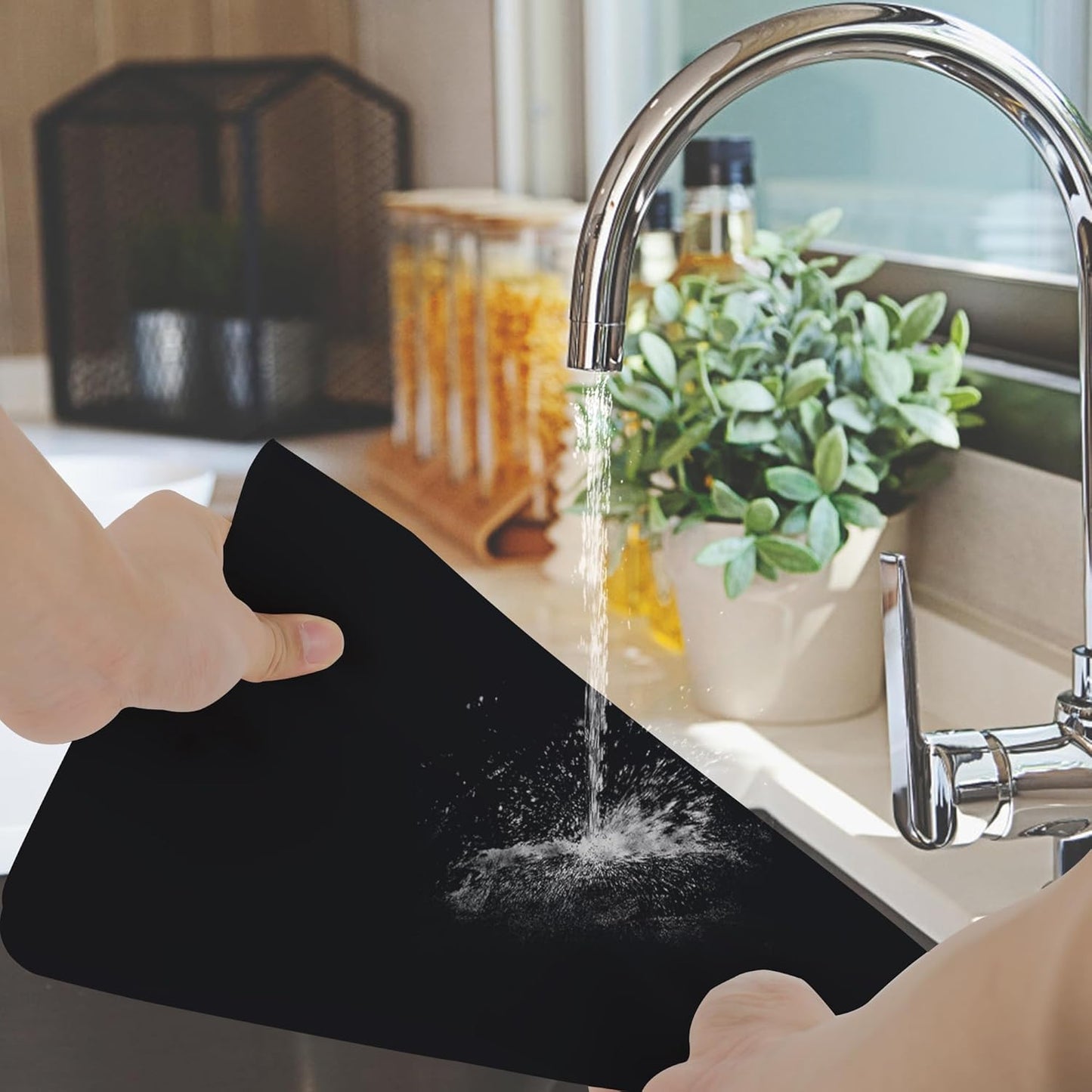 Silicone Mat for Kitchen Counter, Silicone Mat Trimable to Size (Black, 15.7×11.8inch-2pcs), BPA-Free Silicone Placemat, Heat-Resistant NonSlip Table Mat for Air Fryer, Countertop Protector Mat