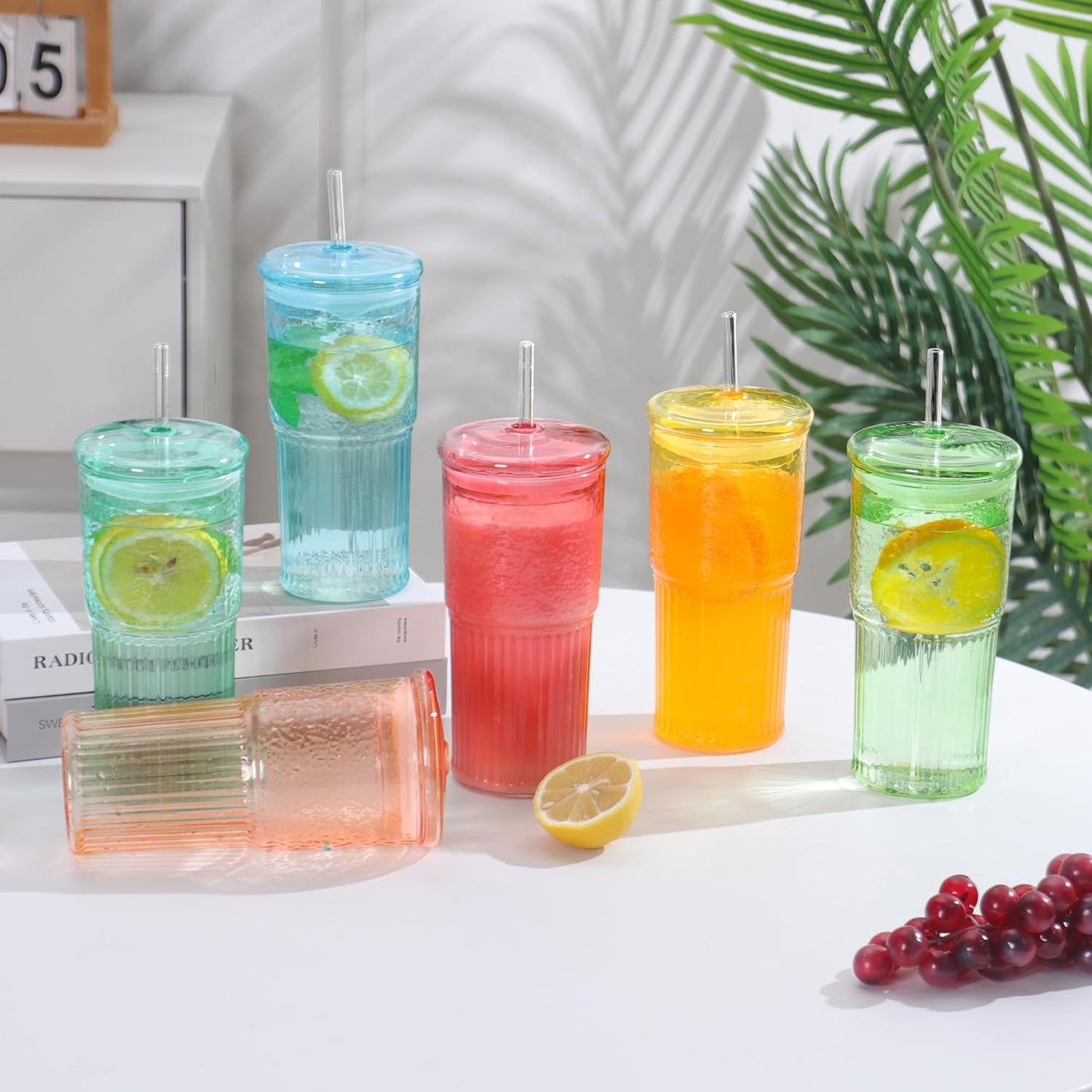 20 OZ Glass Cup with Lids and Glass Straws, High Borosilicate Iced Coffee Glass Tumblers with Lid and Straw for Drinks, 2pcs Reusable Wide Mouth Smoothie Cup(Green)