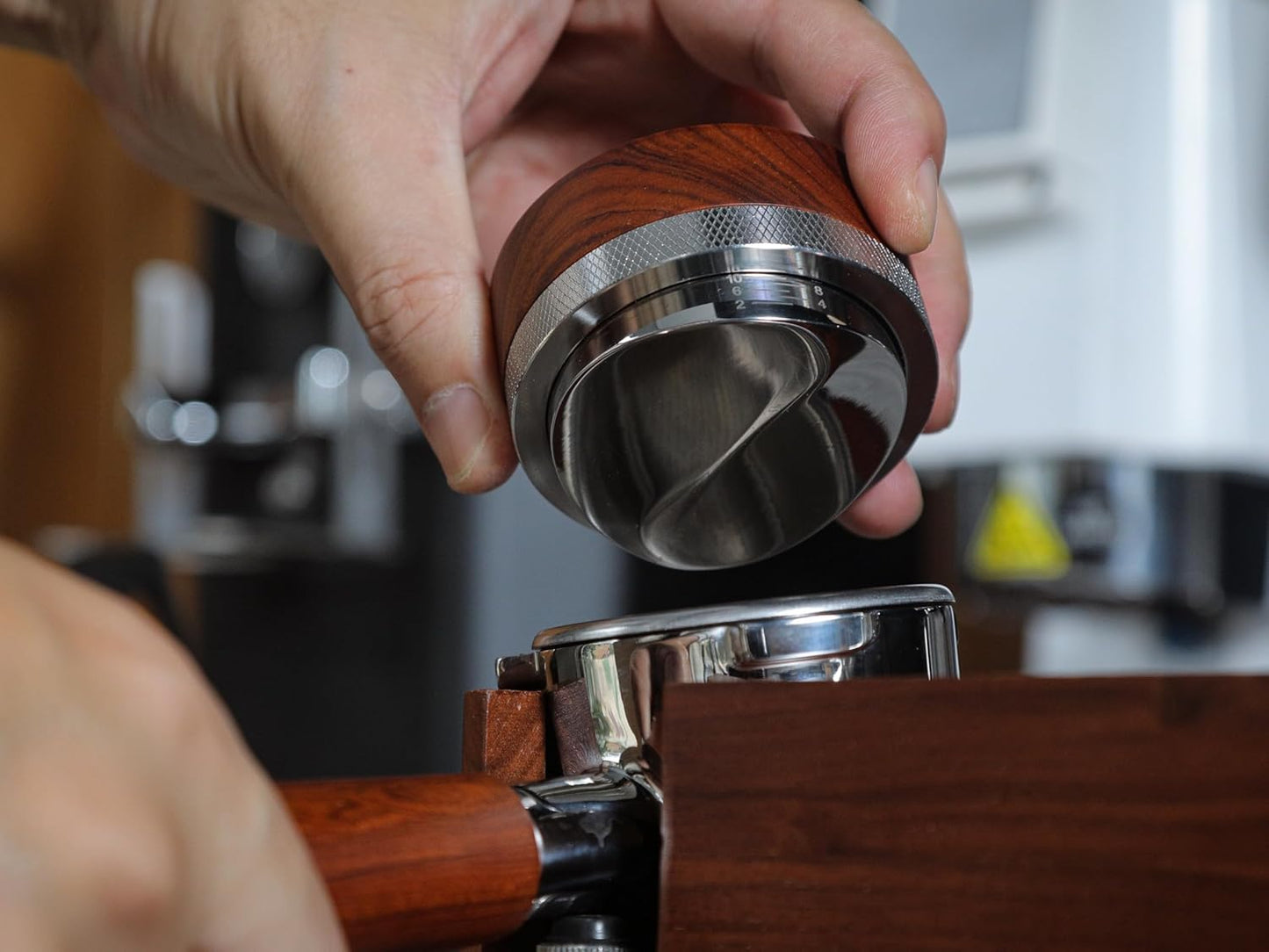 Espresso Distribution Tool 58mm Coffee Distributor Rosewood Adjustable Depth Stainless Steel Espresso Leveler Premium Espresso Machine Accessories For Coffee Bar