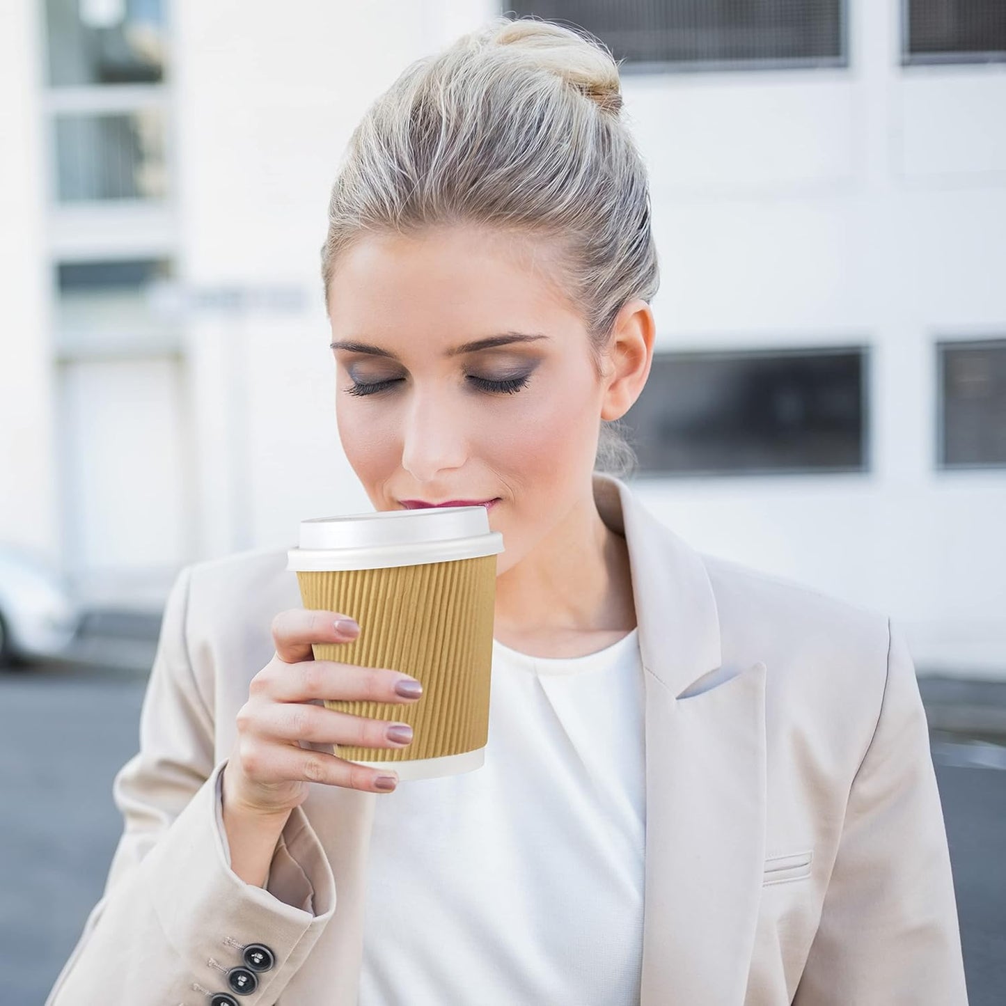 NYHI 100 12 oz Ripple Kraft Paper Cups Brown Hot Cold with Lids 3 Layer Rippled Small Insulated Disposable Coffee Cups for Cappuccino Hot Cocoa or Iced Drinks