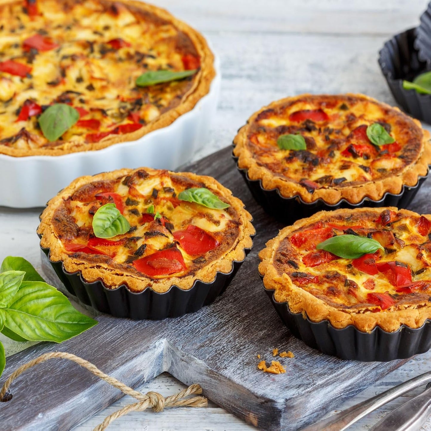 uxcell 18Pcs Silicone Cupcake Baking Cups, Silicone Muffins Liners Non-Stick Square Baking Cups, for Cooking Eggs Baking Muffins and Make a Cake(Rose Red)