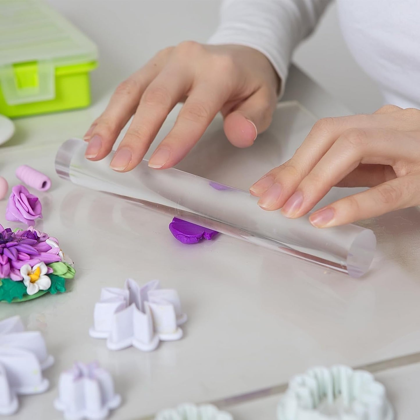 HARFINGTON Acrylic Clay Roller 8 Inch x 1 Inch Solid Non-Stick Plastic Round Tube Roller Polymer Clay Rod Fondant Rolling Pin for Shaping, Sculpting, Modeling DIY Crafts, Purple