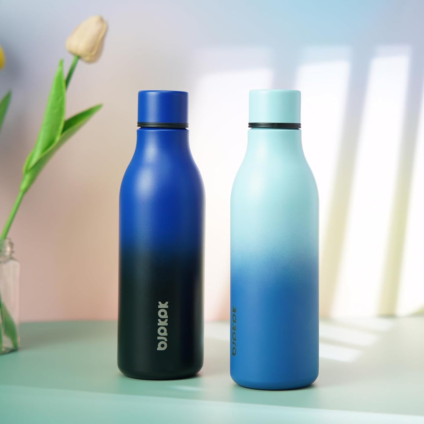 BJPKPK Insulated Water Bottles, 18 oz Stainless Steel Metal Water Bottle with Strap, BPA Free Leak Proof Thermos, Mugs, Flasks, Reusable Thermos for Sports & Travel, Lake Blue