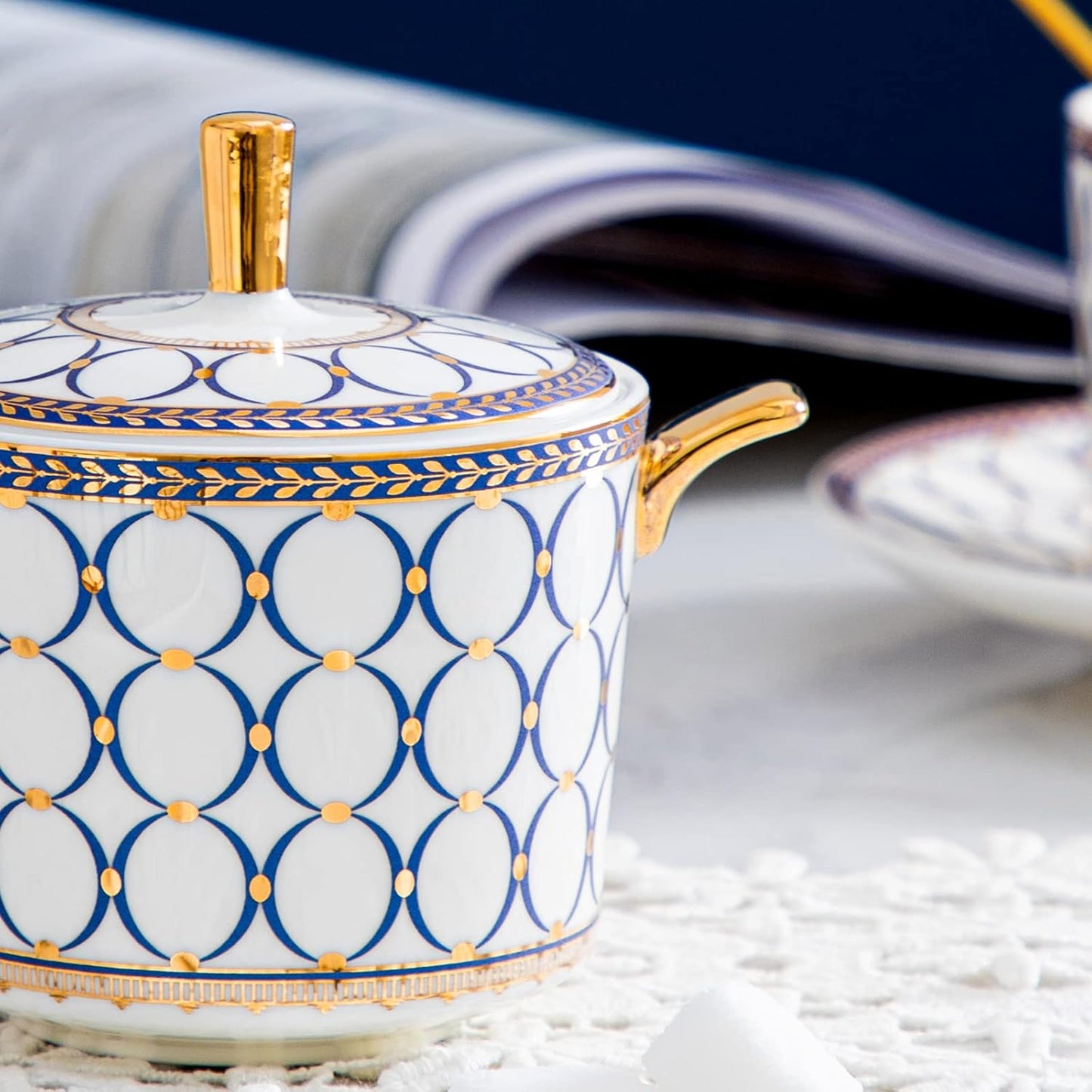 CwlwGO-15 Pieces Porcelain Tea Service Set for 4, Bone China Coffee Tea Sets,Tea Cup Set with Teapot, Sugar Bowl, Creamer Pitcher And Gifts Box, Britain Tea Cups and Saucer Sets For Women,Adults.