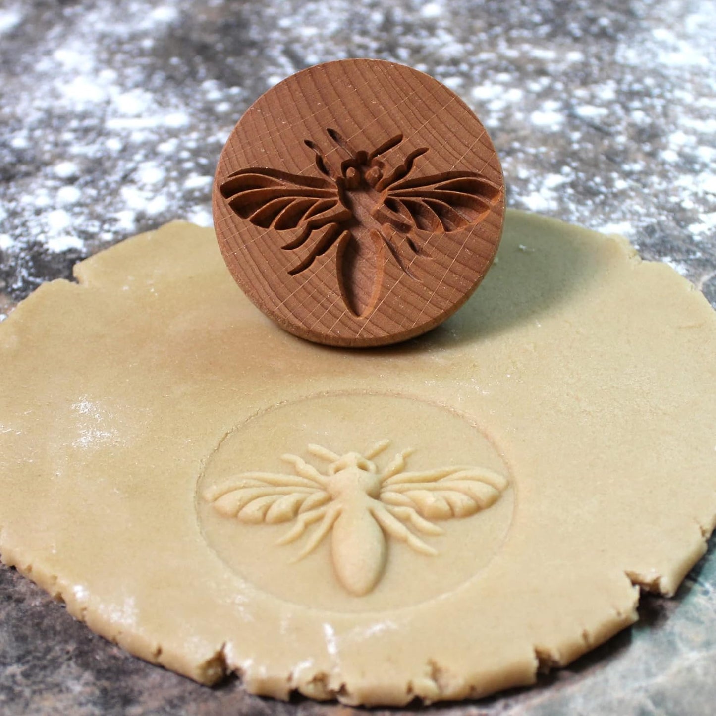 Wood Cookie Stamp, 2.5 Inch (Honeybee CS-024)