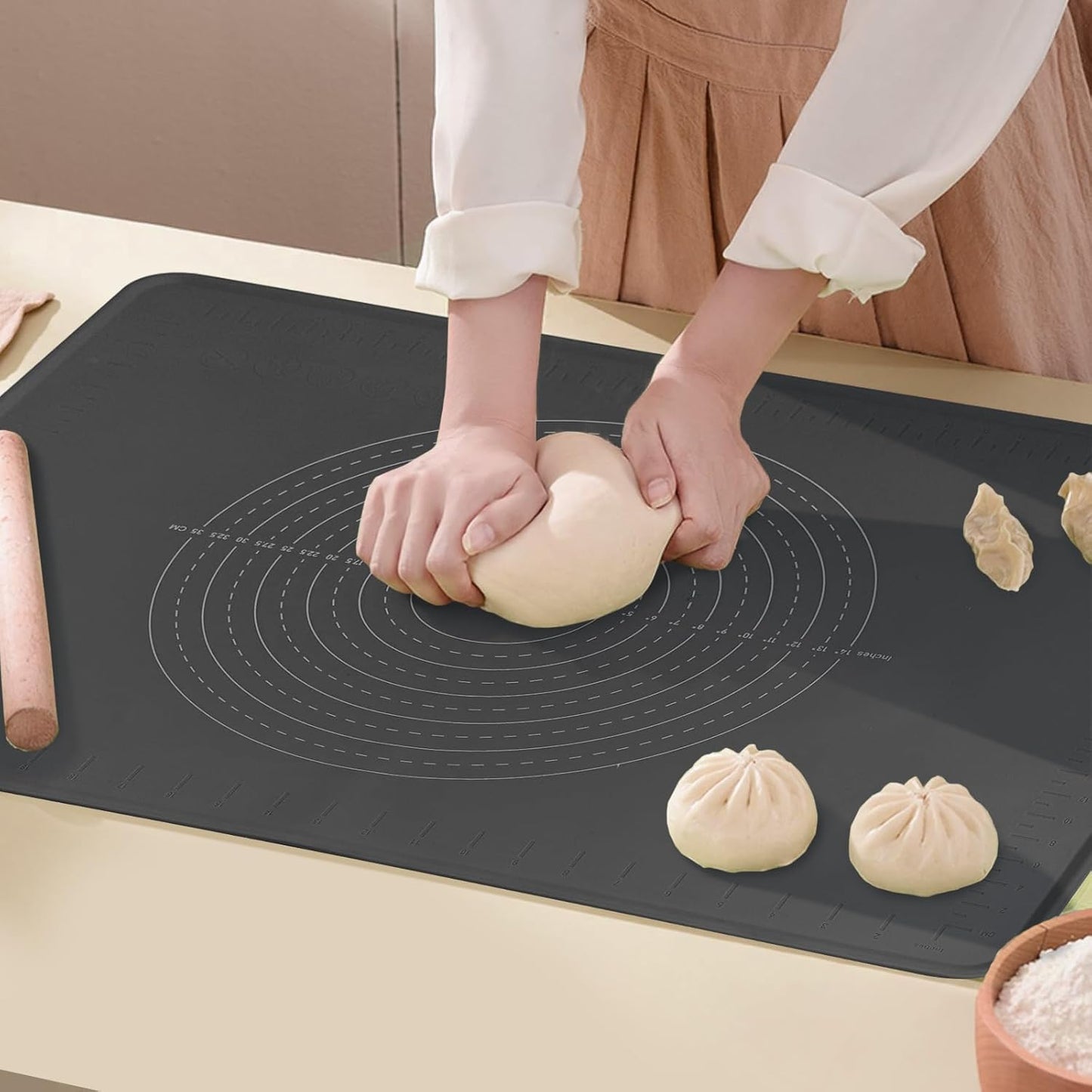 Silicone Baking Mat 28" x 20" Extra Thickness Dough Rolling Mat with Measurements and Edge Heightening, Non-stick Food Grade Silicone Pastry Mat for Pastry, Bread, Cookies, Pizza, Fondant, Pasta