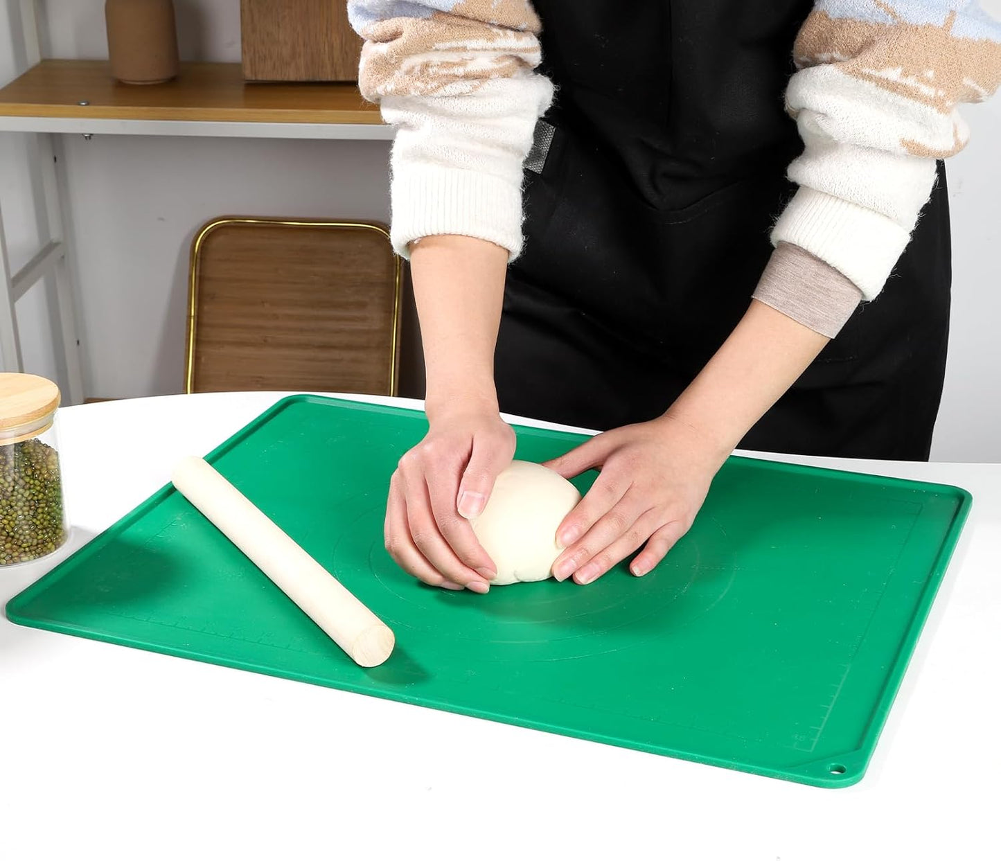Silicone Pastry Mat, 21×15 inches, nonstick baking mat with measurements. Ideal for dough mat, pastry board, kitchen counter mat, dough rolling mat, pie crust mat, fondant mat, pasta/pizza mat.