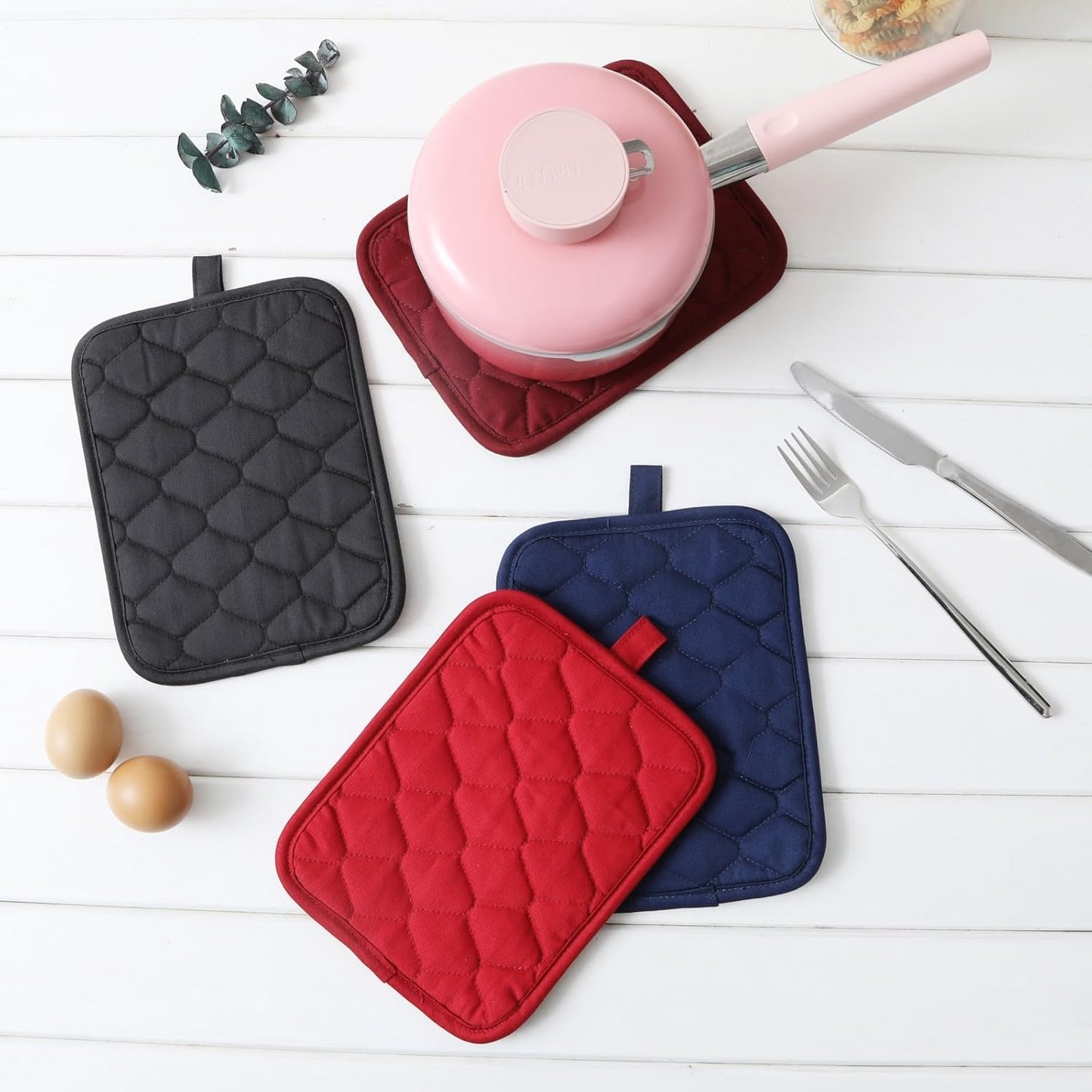 Glynniss Anti-Slip Grip Pot Holders for Kitchen, Cotton Oven Pot Holders Set with Neoprene for Heat Resistant 450F, 7x9 Inches Potholders Machine Washable 2PCS (red, 2)