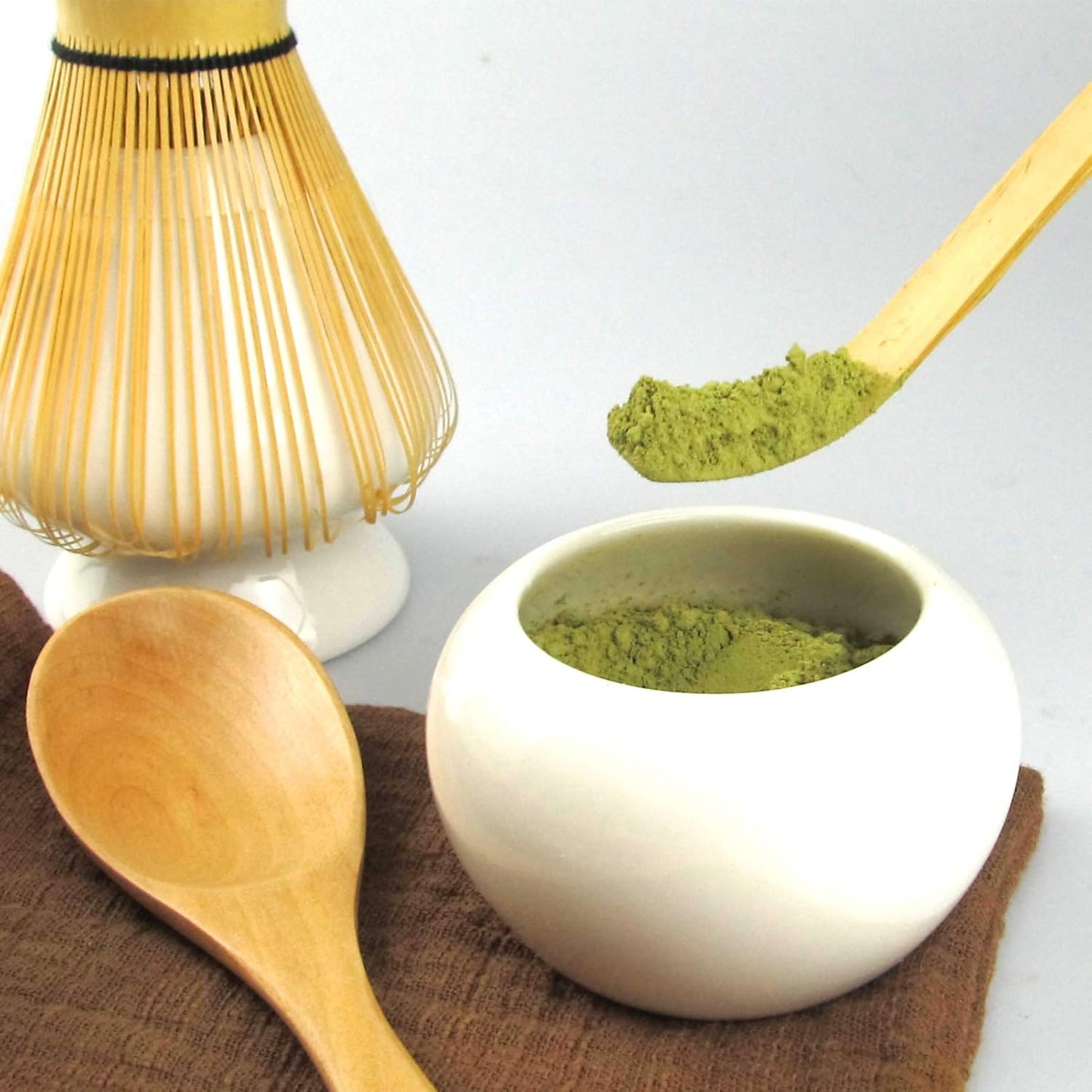 Artcome 10-Piece Japanese Matcha Tea Set - Matcha Bowl, Whisk, Scoop, Spoon, Cloth, Bamboo Holder, Powder Caddy, Strainer (White)