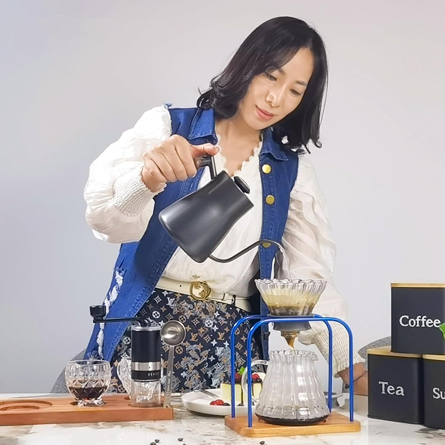 SOTECH Pour on coffee drips, filter Wooden stand Glass sharing pot with paper filter, coffee, tea and saffron set (blove)