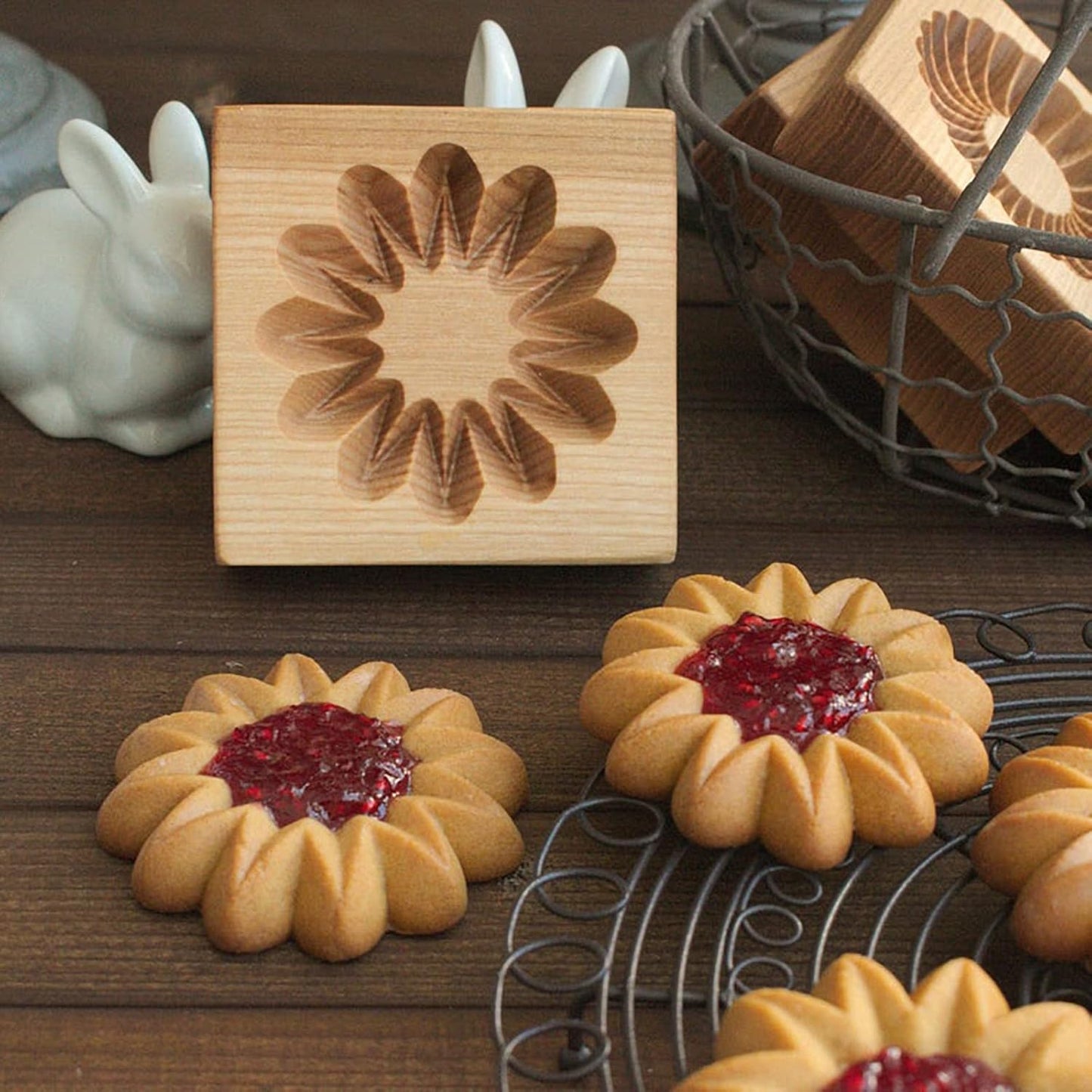 Wooden Cookie Biscuit Mold, 3D Baking Mold, Embossing Craft Decorating Baking Tool, Suitable for Halloween Thanksgiving Christmas Kitchen DIY (Cookies-C-2PCS)