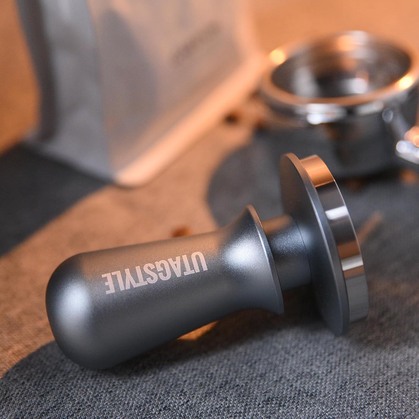 58.5mm Espresso Tamper Spring-loaded Coffee Tamper Espresso Hand Tamper with Stainless Steel Flat Base & Aluminum Handle Barista Ergonomic Tamper Espresso Accessories for 58mm Portafilter Basket