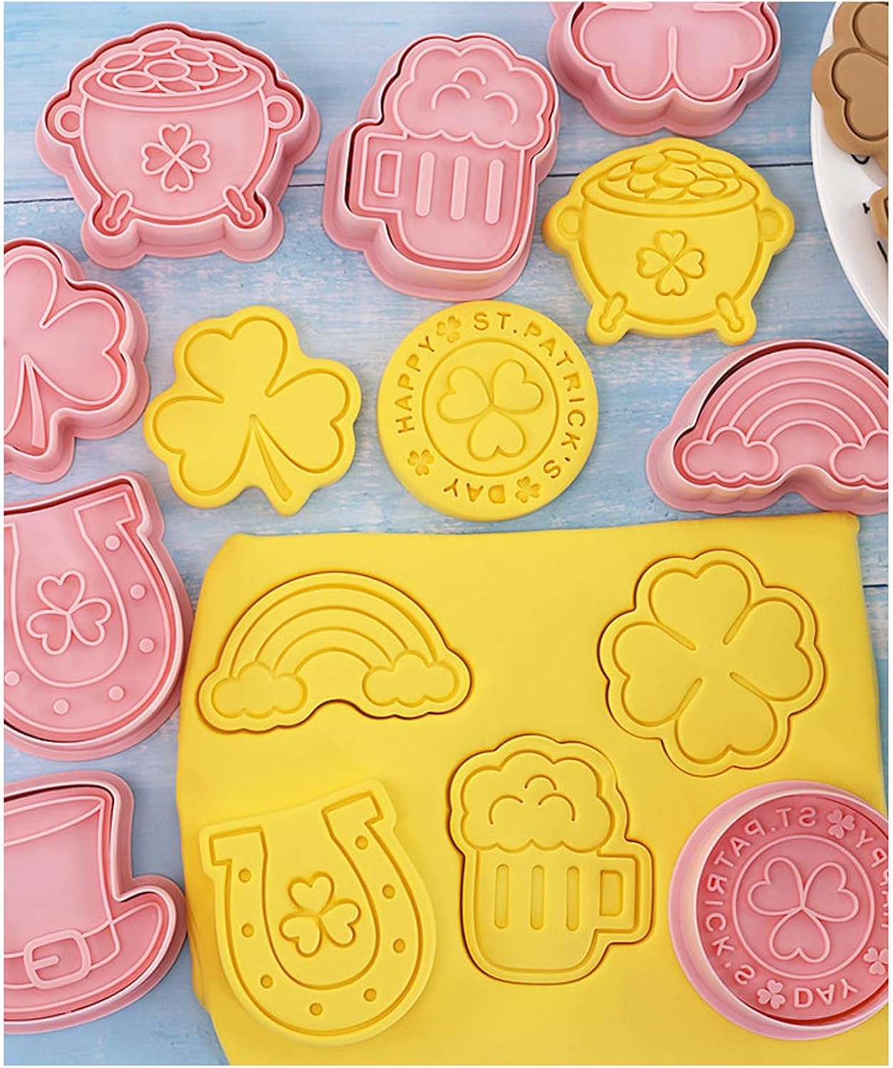 St. Patrick's Day Cookie Cutters, 8Pcs 3D Plastic Cookie Molds Cartoon Shamrock Four Leaf Clover Horseshoe Biscuit Cutters for Irish Holiday Party Baking Cutting Tool (D8)
