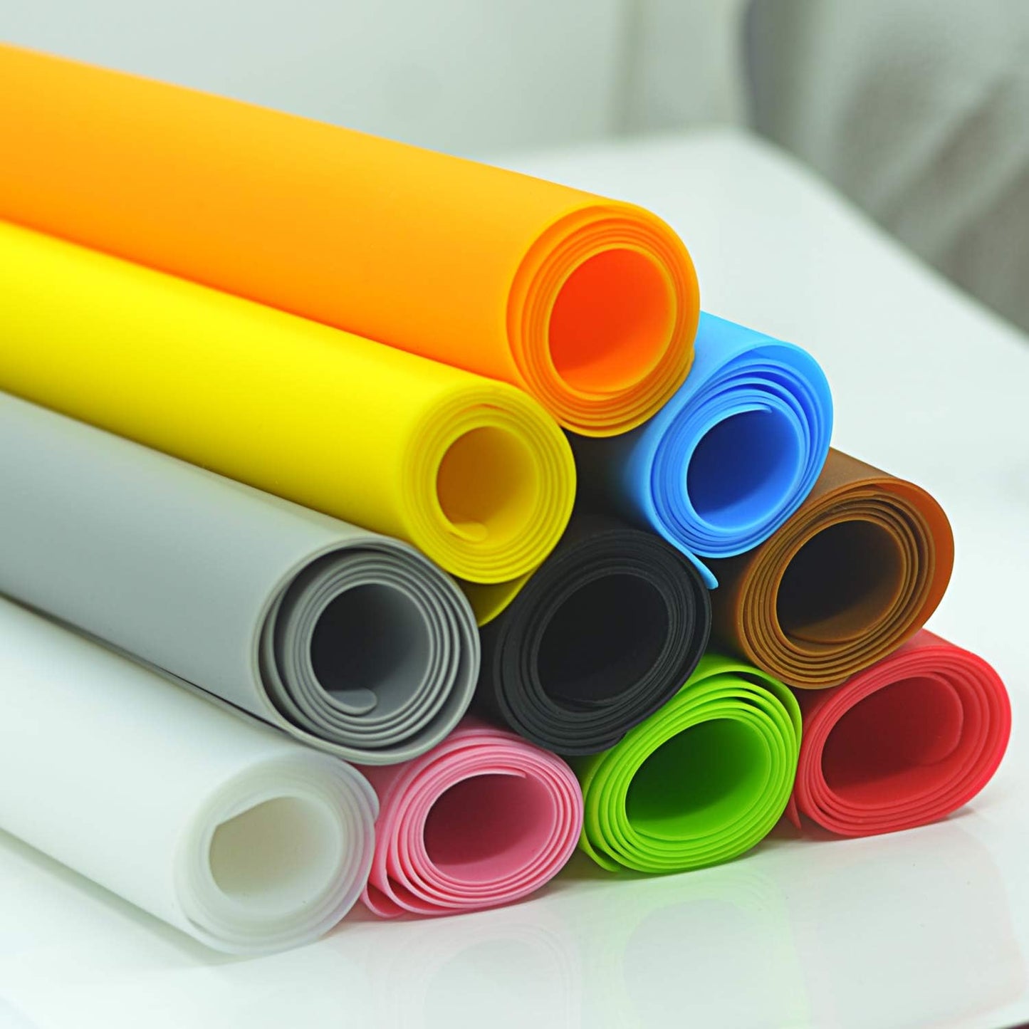 Silicone Placemats, Food-Grade Non-Slip Waterproof, Dining, Stain Resistant, Countertop Protector, Kitchen Counter Mat, Heat Resistant, Baking mat Dishwasher Safe (23.6"×15.7"-1pack, White Gray)