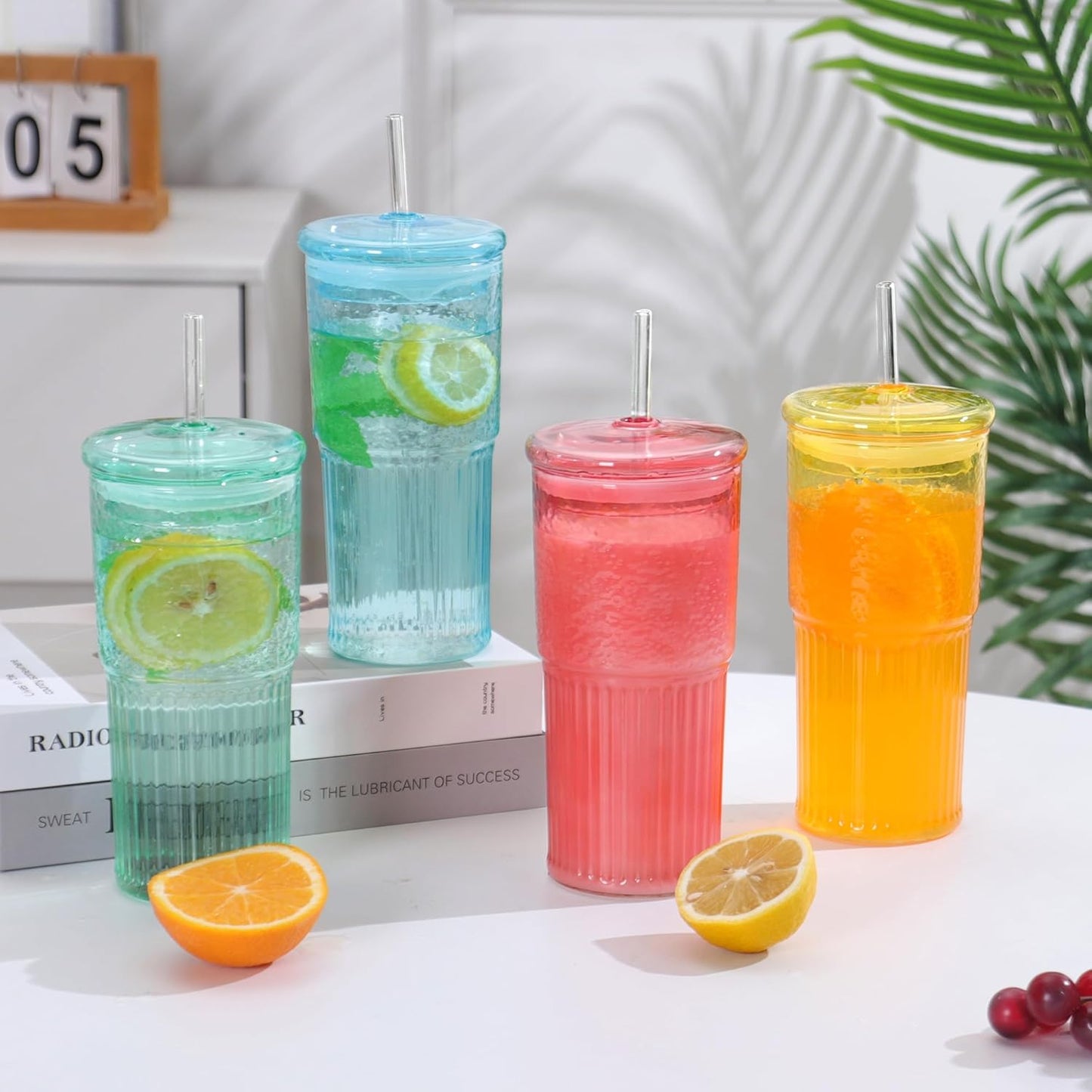 20 OZ Glass Cup with Lids and Glass Straws, High Borosilicate Iced Coffee Glass Tumblers with Lid and Straw for Drinks, 2pcs Reusable Wide Mouth Smoothie Cup(Red)