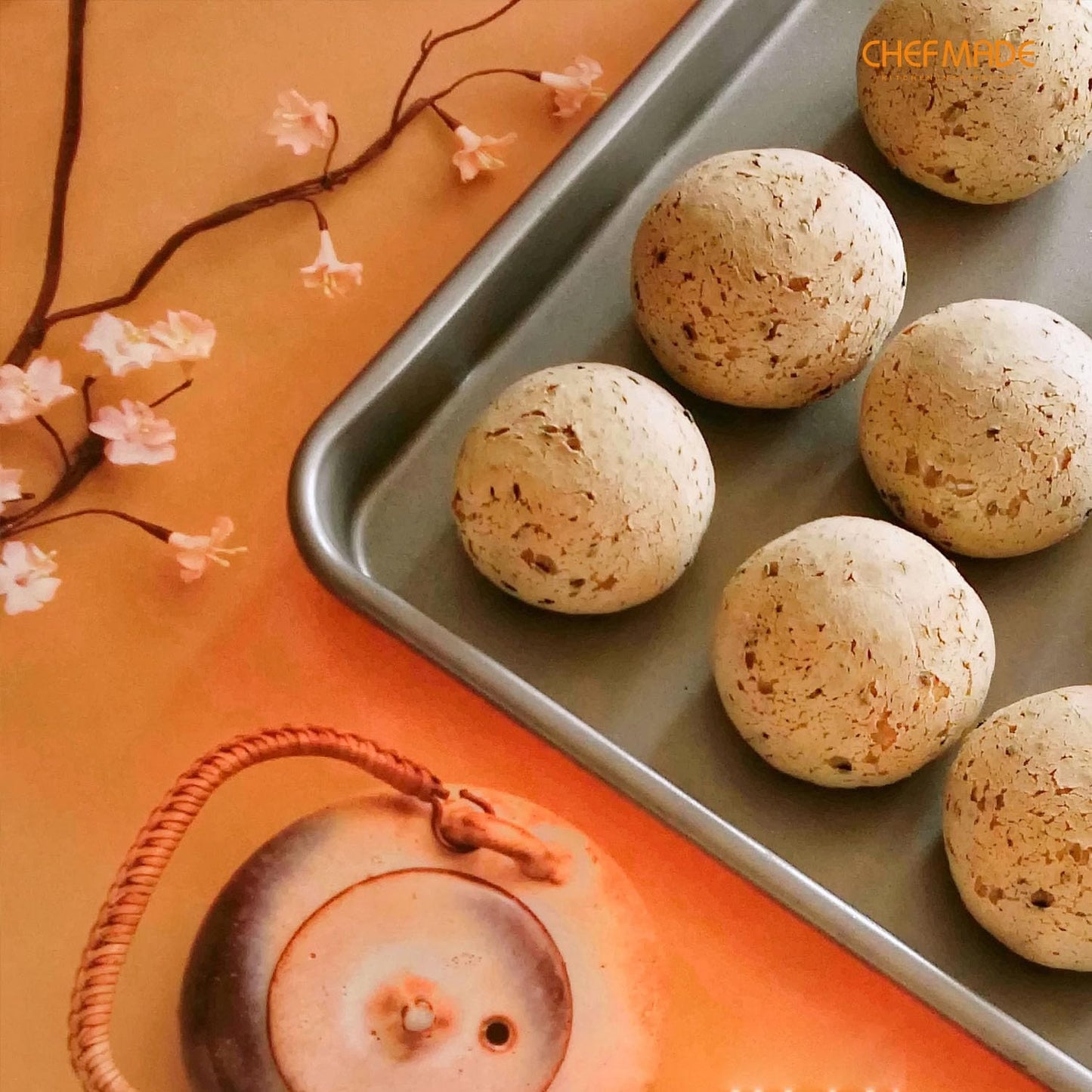 CHEFMADE 13-Inch Rimmed Baking Pan, Non-Stick Carbon Steel Cookie Sheet Pan for Oven Roasting Meat Bread Jelly Roll Battenberg Pizzas Pastries 9.7" x 13.6" x 1" (Champagne Gold)