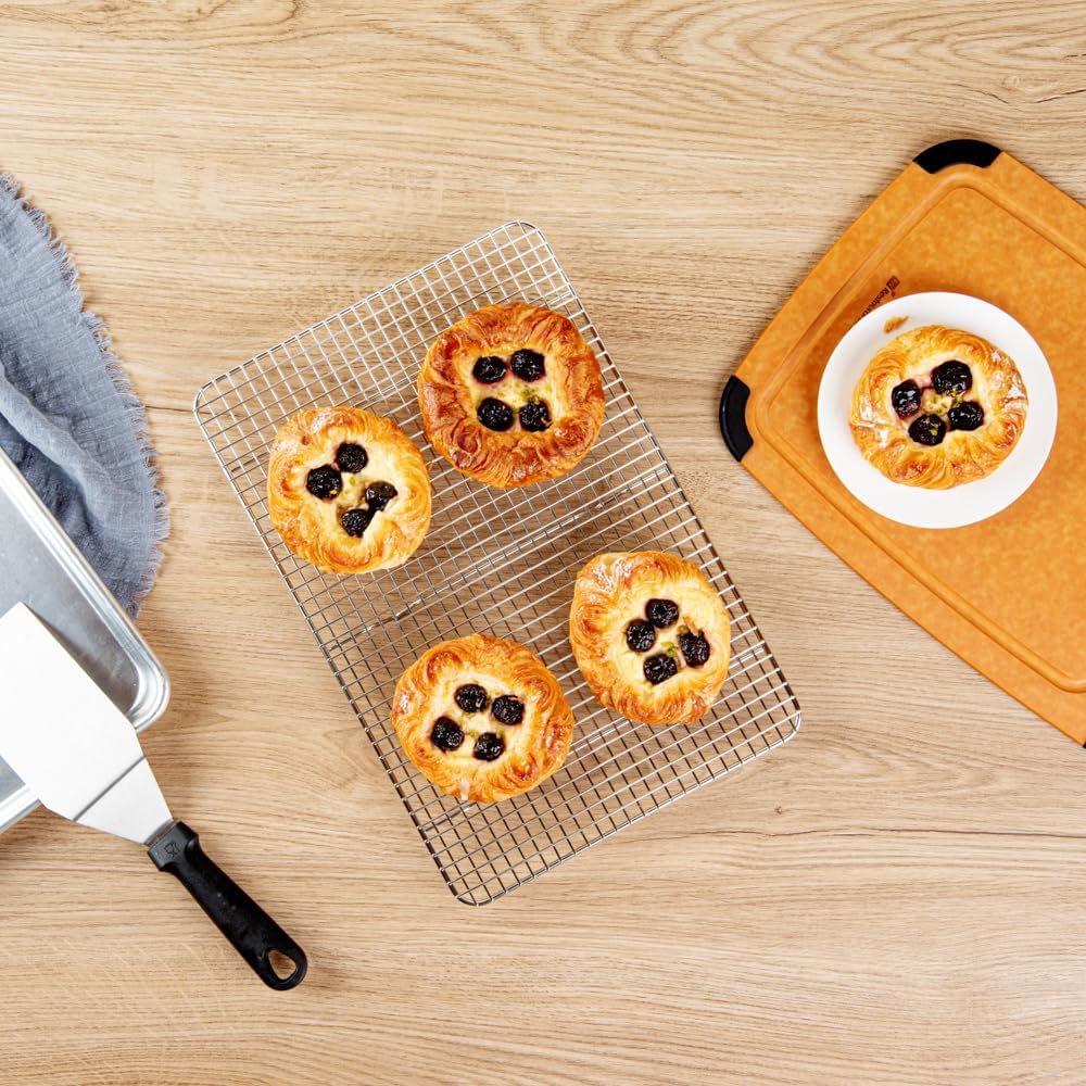 Restaurantware Met Lux 9.8 x 14.8 Inch Wire Baking Rack 1 Heavy-Duty Oven Wire Rack - Fits Jelly Roll Pan Dishwashable Stainless Steel Cooling Rack Elevated Feet Oven-Ready Up To 575F