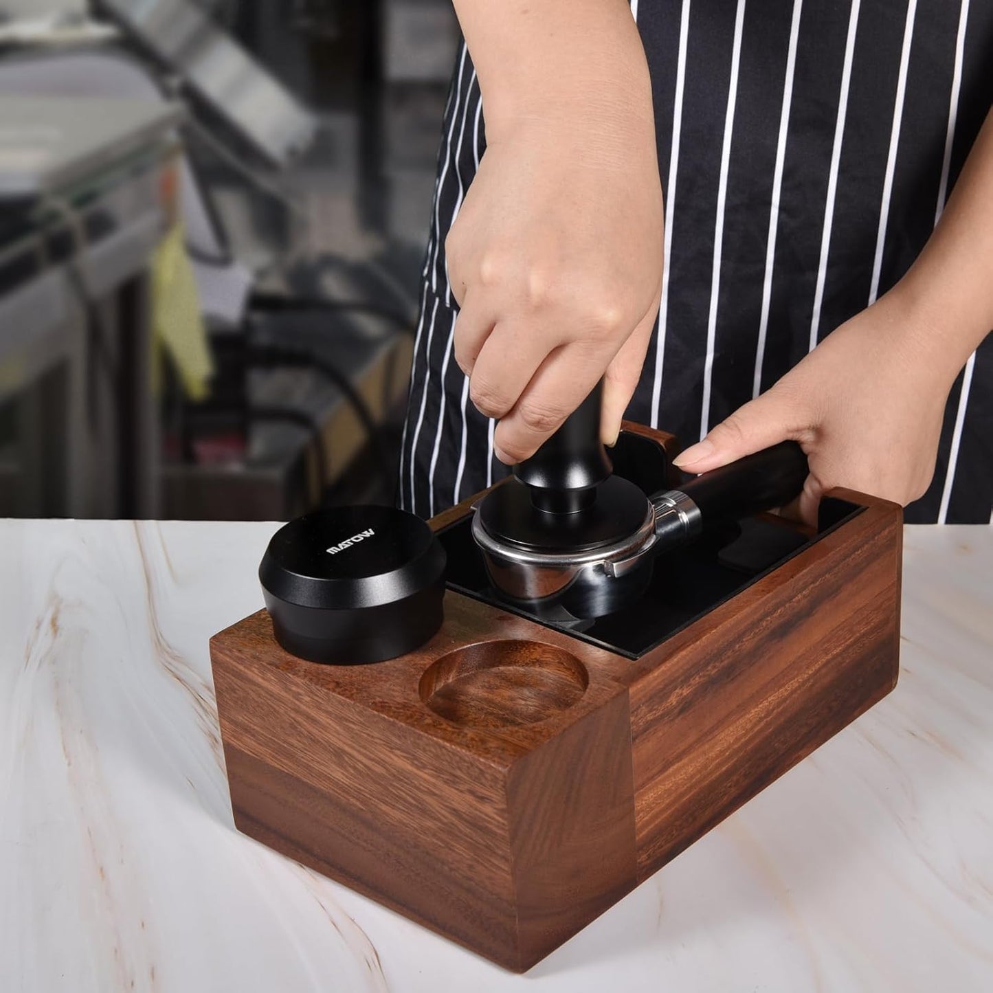 58.5mm Espresso Hand Tamper, Dual Calibrated Spring Loaded Coffee Tamper with Stainless Steel Flat Base, Pro-barista 30lbs Espresso Tamper with Anodized Aluminum Handle Fits 58mm Portafilter