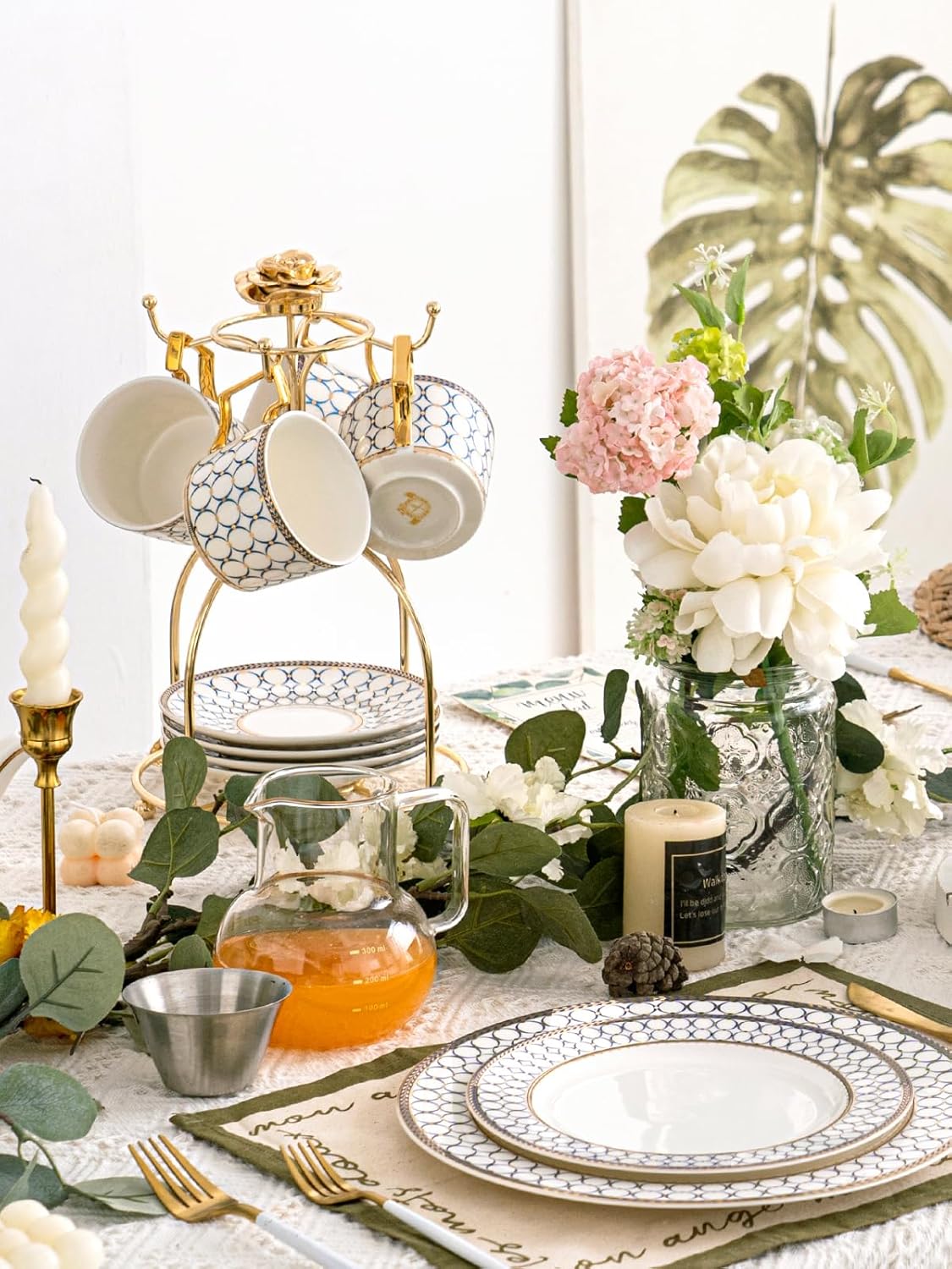 CwlwGO-European Style Ceramic Coffe Cup and Saucer Sets, 7 Oz Bone China Beautifully Glazed Blue Gold Tea Cup Set, Golden Spoon,Cappuccino, Latte, Suitable For Women's Gifts (4 pack)