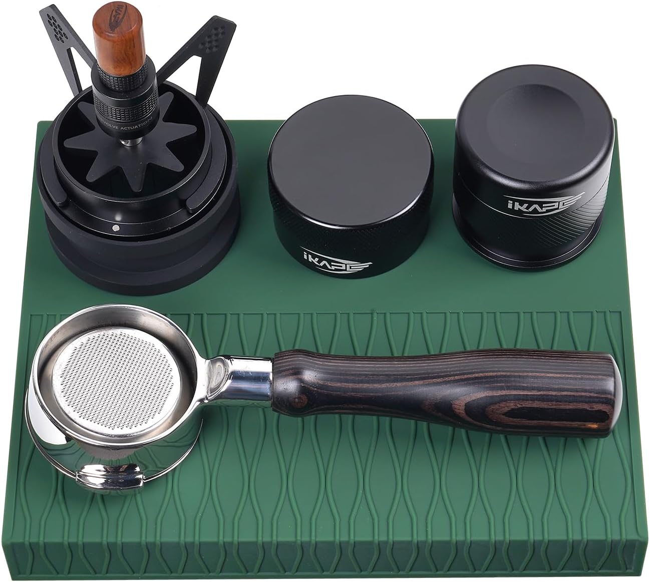 IKAPE Espresso Tamping Mat, Food Grade Silicone Coffee Tamper Mat, Portafilter Tamp Mat Espresso Accessory For Baristas, Waterproof Heat Resistant Tamping Pad Mat for Counter(Green)