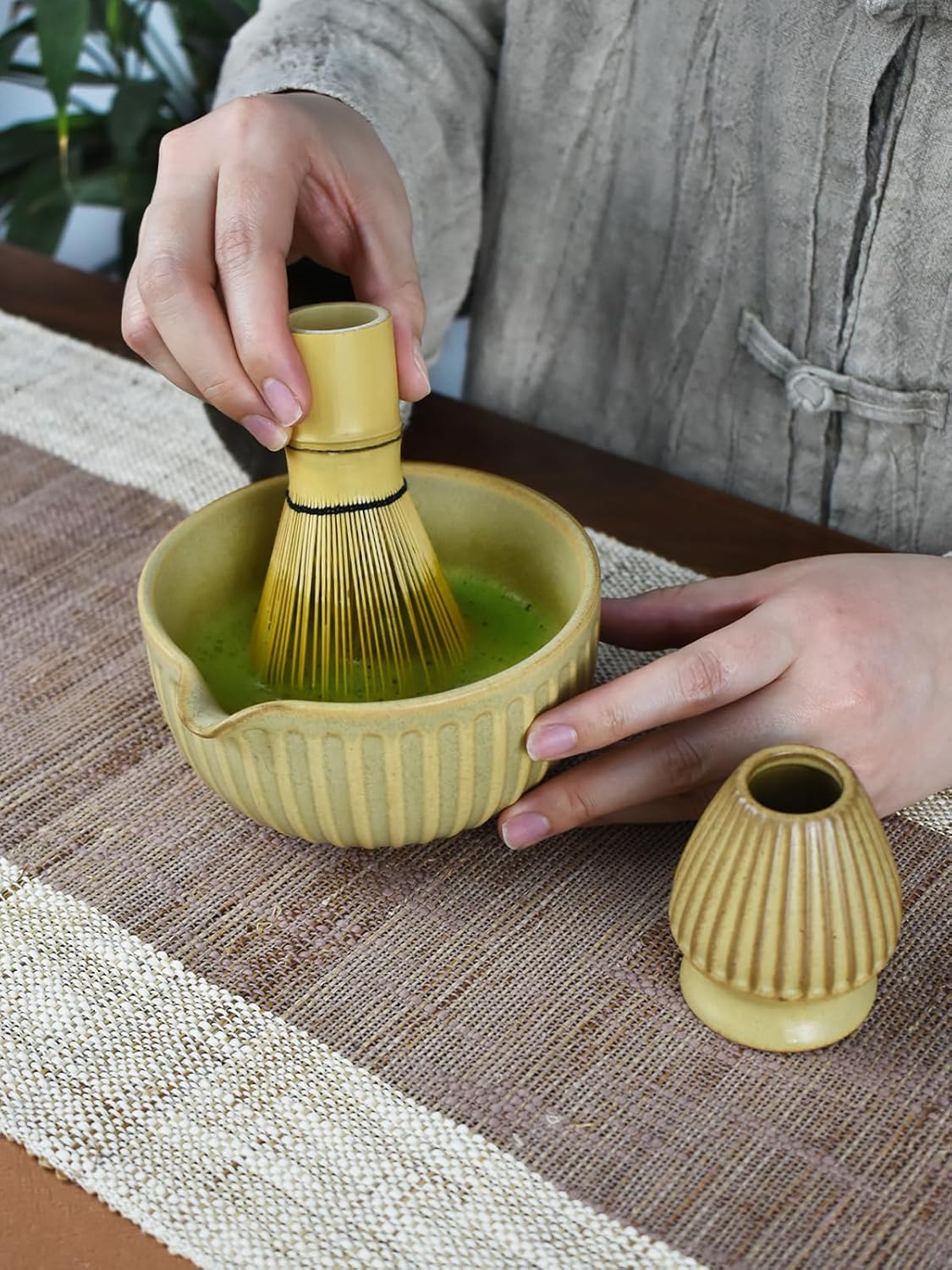 Artcome Matcha Bowl Set with Pouring Spout - Ceramic Matcha Bowl, Bamboo Whisk, Whisk Holder, Tea Scoop - Complete Traditional Japanese Tea Ceremony Kit for Home & Office - Ideal for Gift