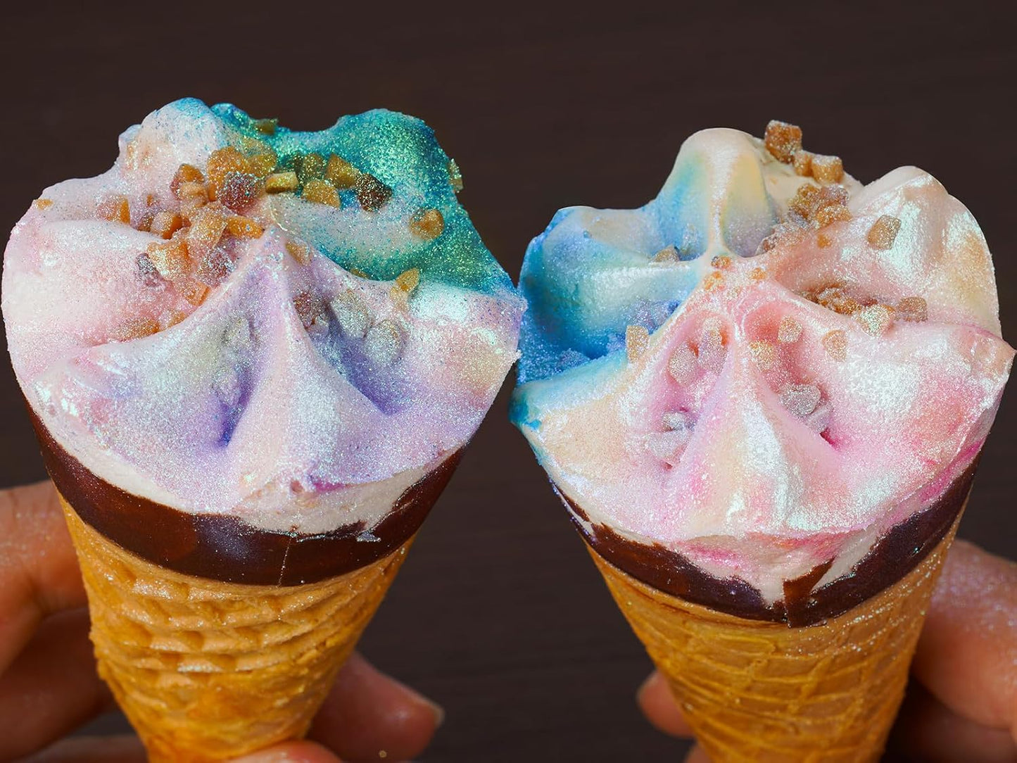 NiHome 0.18oz/5g Edible Food-Grade Glimmer Powder Glitter Luster Dust Metallic Food Decorating Sprinkle Dust for Drink Wine Beverage Cake Candy Dessert Bakery Restaurant Vegan (Iridescent Pink)