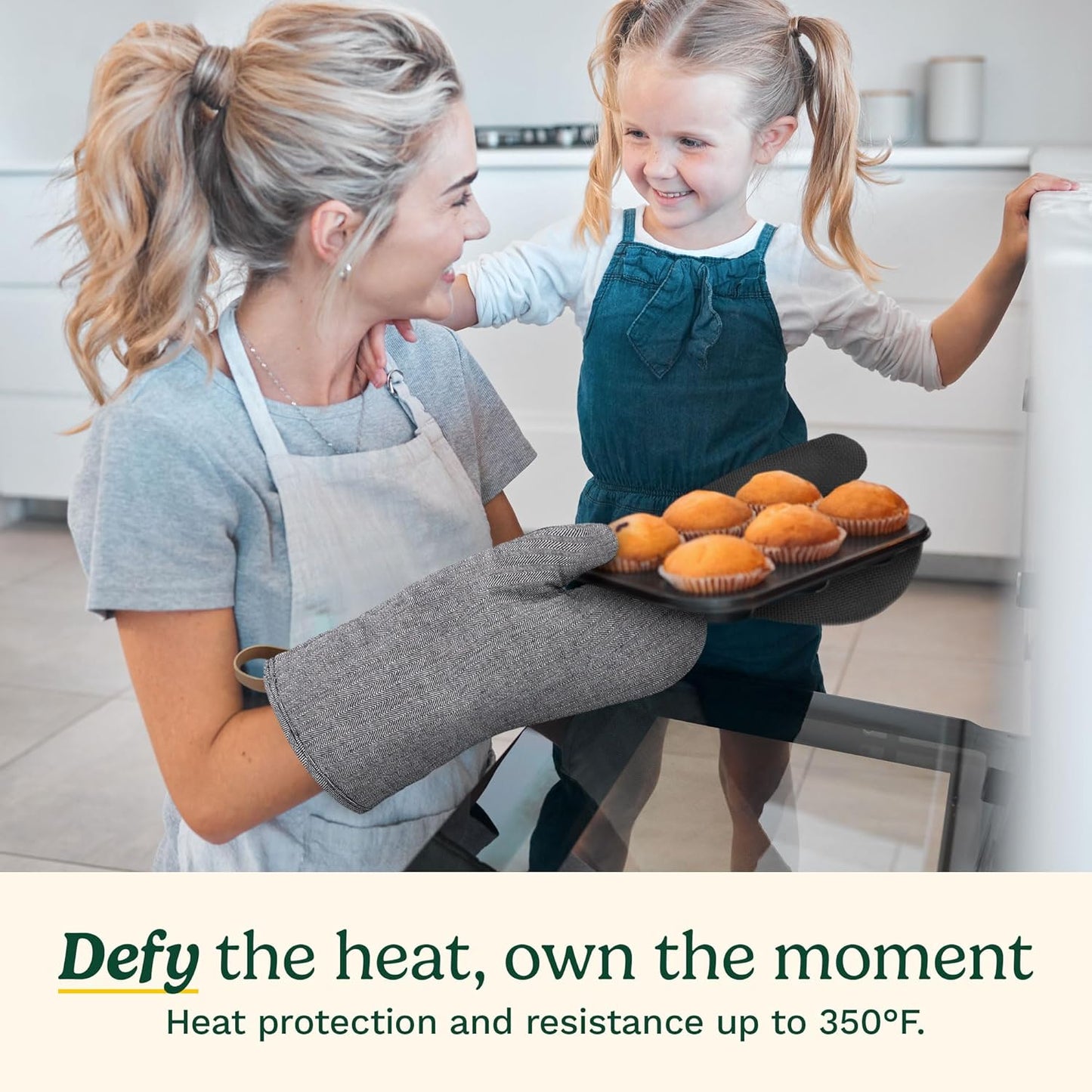 Cuisinart Heritage Kitchen Oven Mitts – Heat-Resistant Kitchen Mitts for Oven with Non-Slip Neoprene Palm, Long Cuff, and Cotton Filling – Durable Oven Gloves for Cooking, Baking, & Grilling