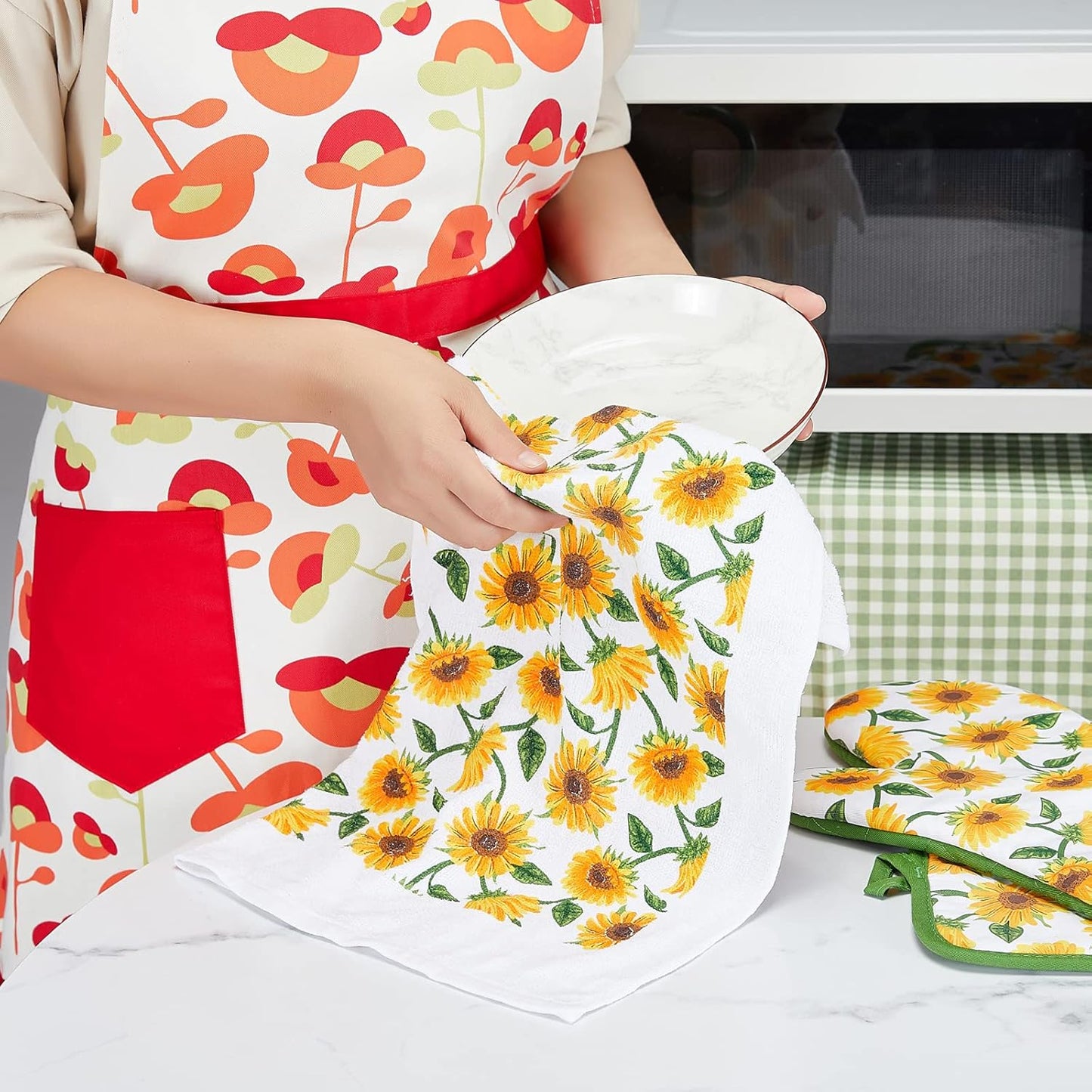 Oven Mitts and Potholders Dish Towles Set 100% Cotton for Perfect for Gifting, Baking, and Everyday Cooking Durable Heat Resistant for Kitchen and Machine Washable (3-Piece Sunflower)