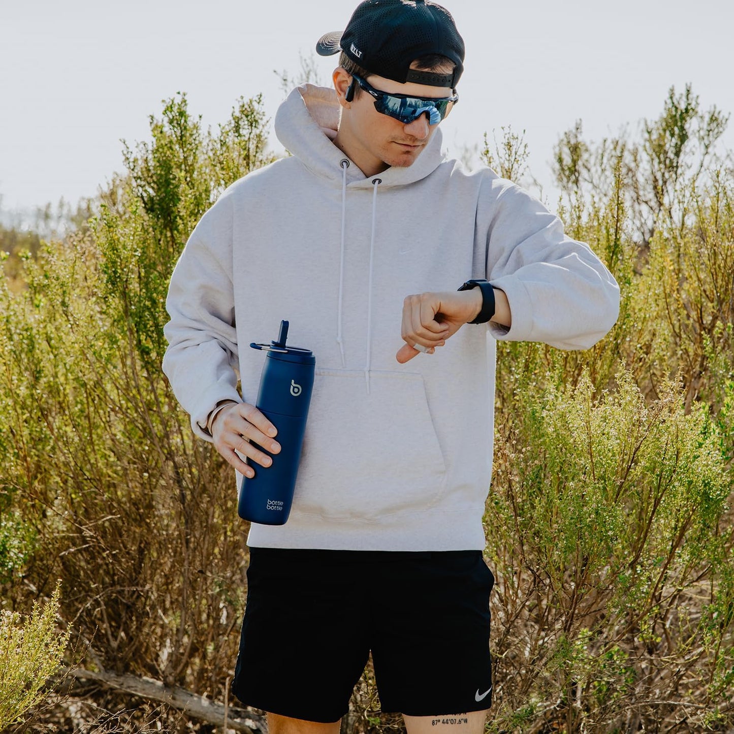 BOTTLE BOTTLE Stainless Steel Water Bottle with Straw and Lid 32 oz Vacuum Insulated Cup Stay Cold and Hot, Leak-Proof Wide Mouth Water Bottles for Men,indigo blue