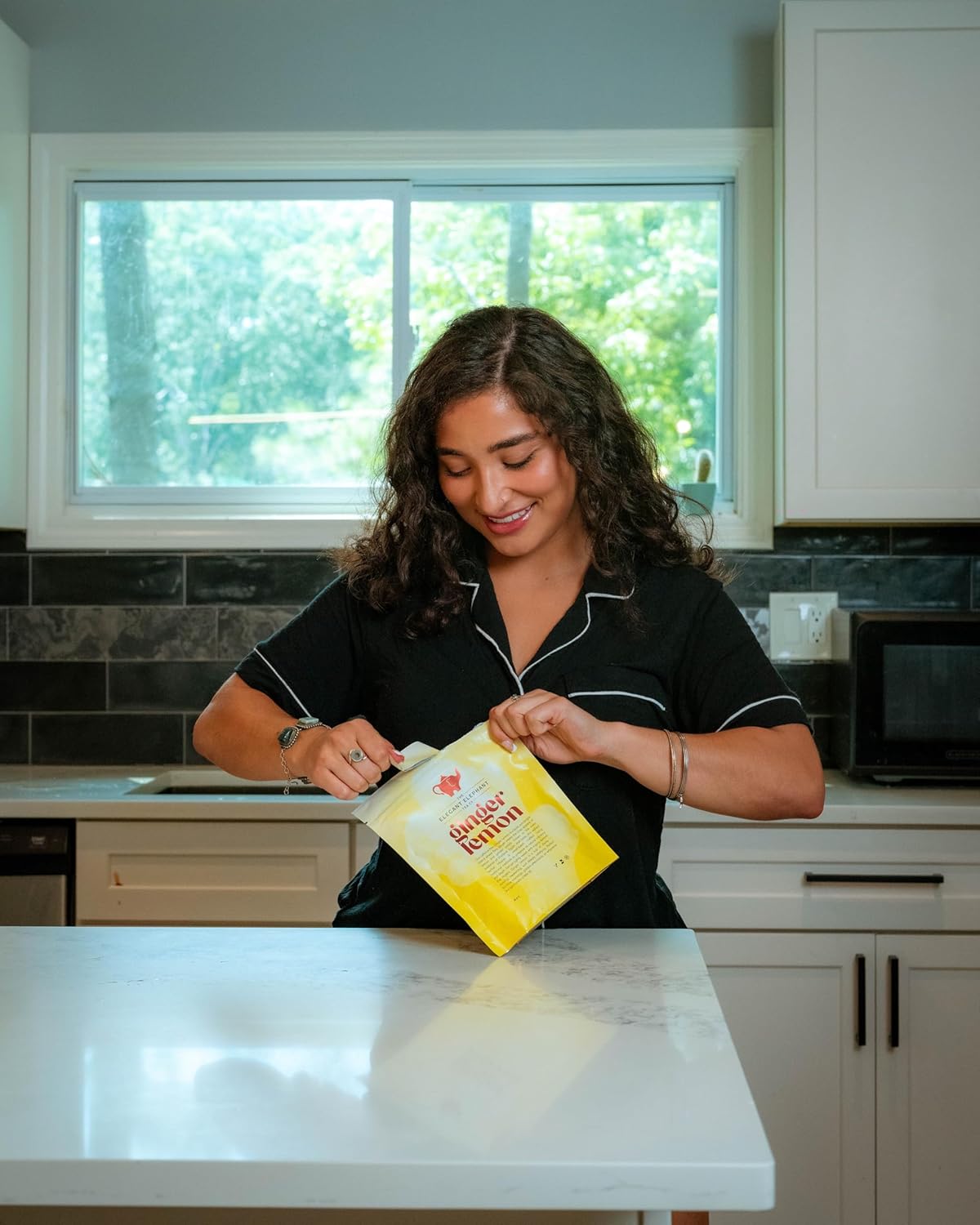 Ginger Lemon Tea, Loose Leaf Herbal Tea – Helps Reduce Nausea and Motion Sickness – Detox & Immunity Support – Drink Hot or Iced – 4 oz Resealable Bag (Makes 50 Cups) – The Elegant Elephant