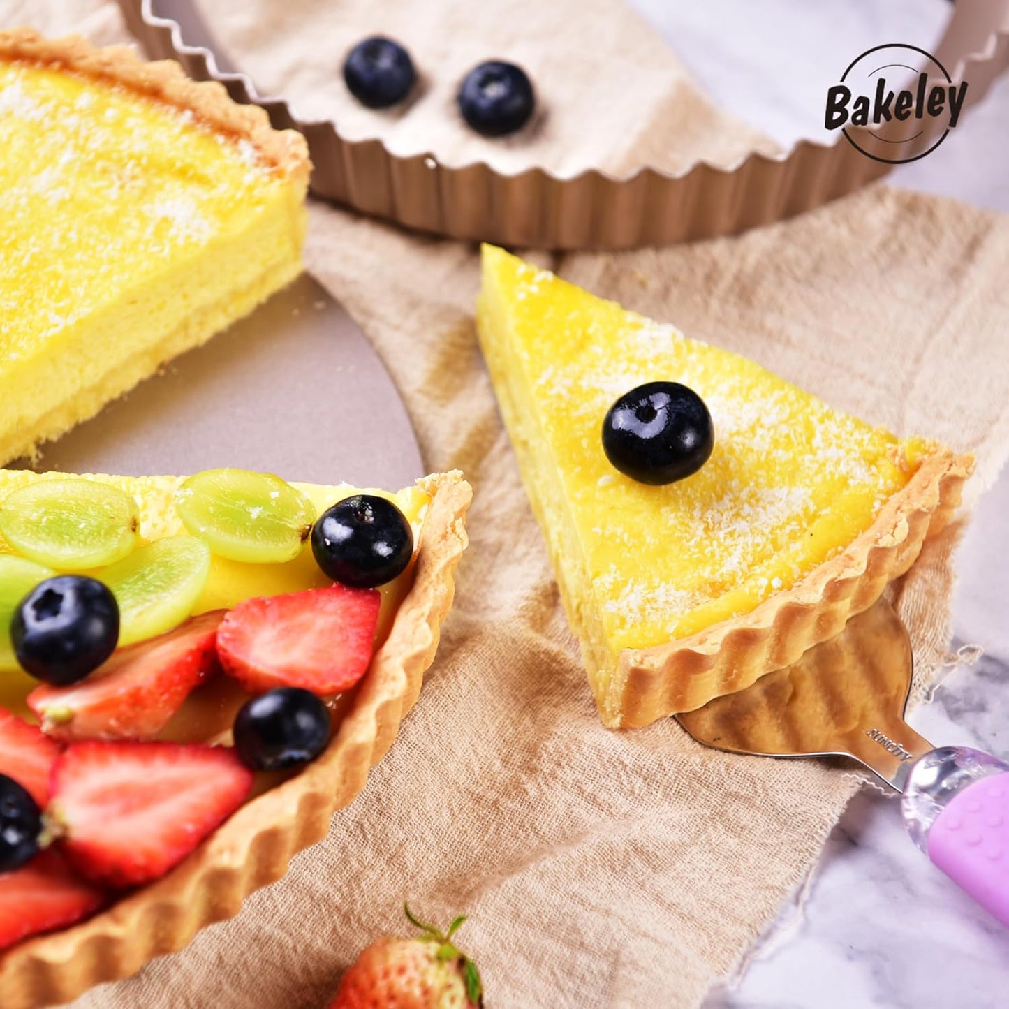 11-Inch Round Tart Pan with Loose Removable Bottom, Non-Stick Carbon Steel Quiche Pan for Oven Baking (Champagne Gold)