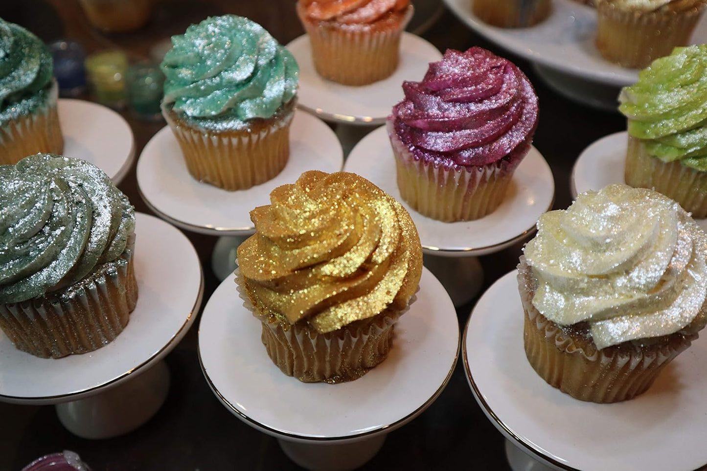 BAKELL Bright Gold Edible Glitter, 25 Grams | TINKER DUST Edible Glitter | KOSHER Certified | 100% Edible Glitter | Cakes, Cupcakes, Cake Pops, Drinks, Dessert Vegan Glitter & Dusts (25g, Bright Gold)