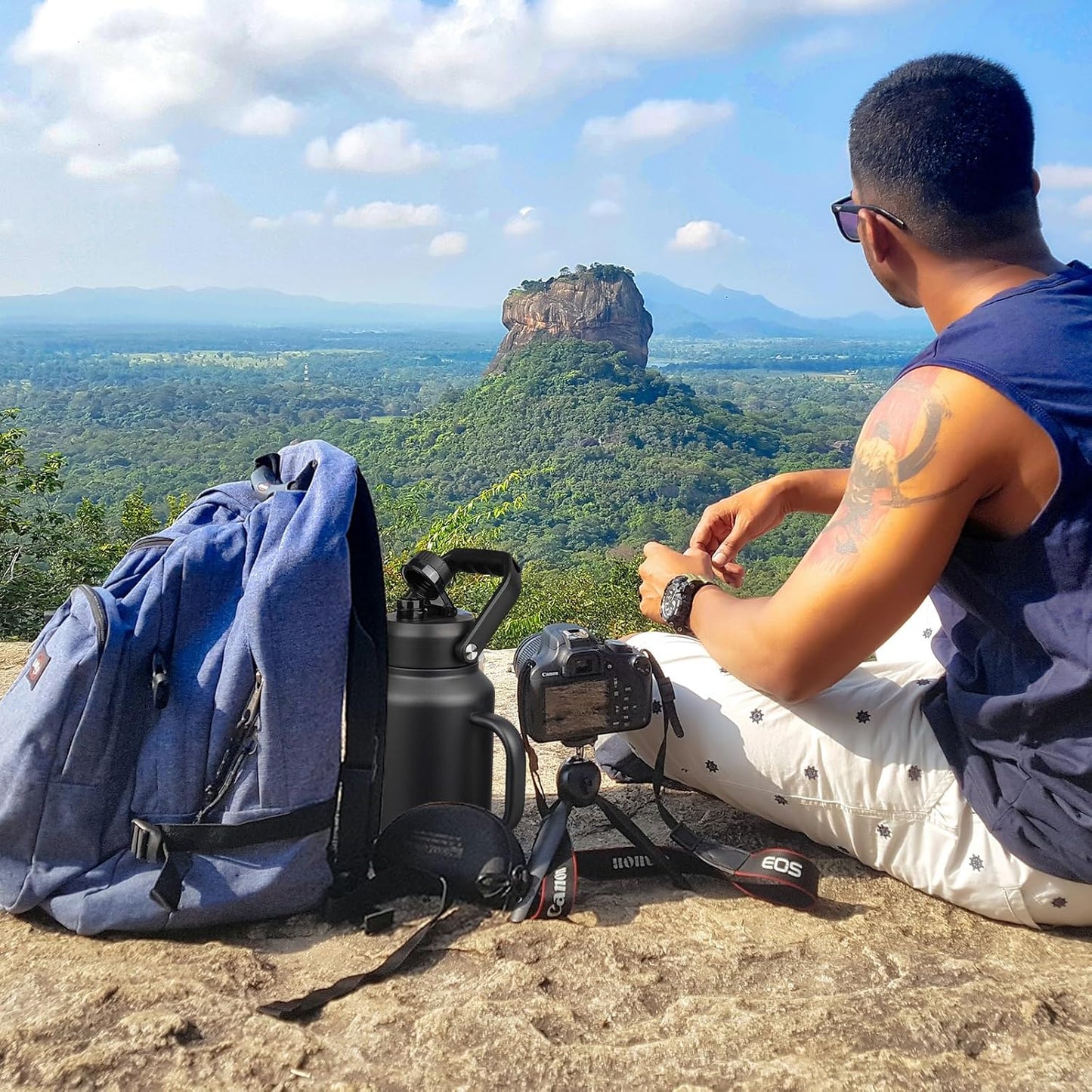 BJPKPK 64oz Insulated Water Bottle with Handle, Large Dishwasher Safe Half Gallon Water Bottle, BPA Free Water Jug, Wide Mouth Metal Water Bottle with Anti-slip Bottom, Keep Cold & Hot, Black