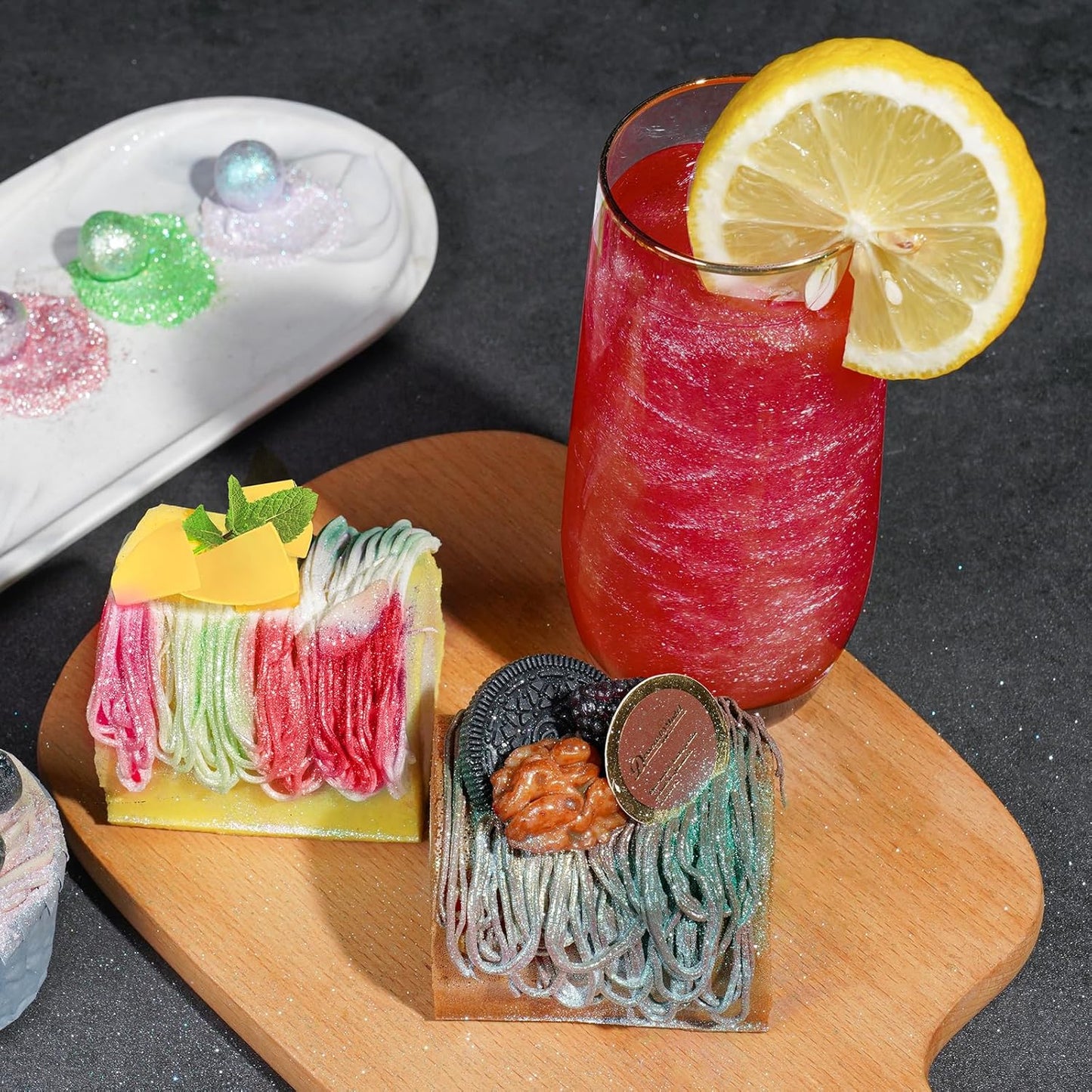 NiHome Edible Food-Grade Glitter Powder Glimmer Luster Dust Metallic Fancy Food Decorating Sprinkle Glimmery Dust for Drink Wine Beverage Cake Bakery Vegan Allergen-Free (Red, 0.35oz/10g)