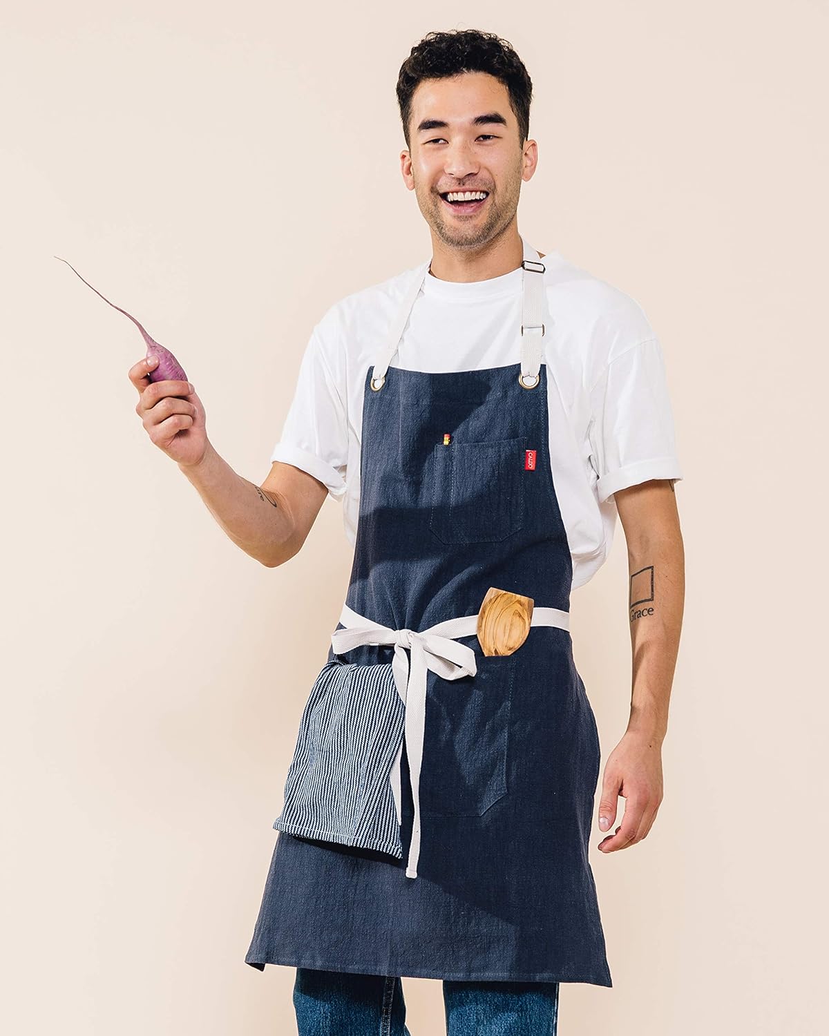 Caldo Linen Kitchen Apron for Cooking- Mens and Womens Linen Bib Apron for Professional Chef, Server, or Barista- Adjustable with Pockets (Navy)