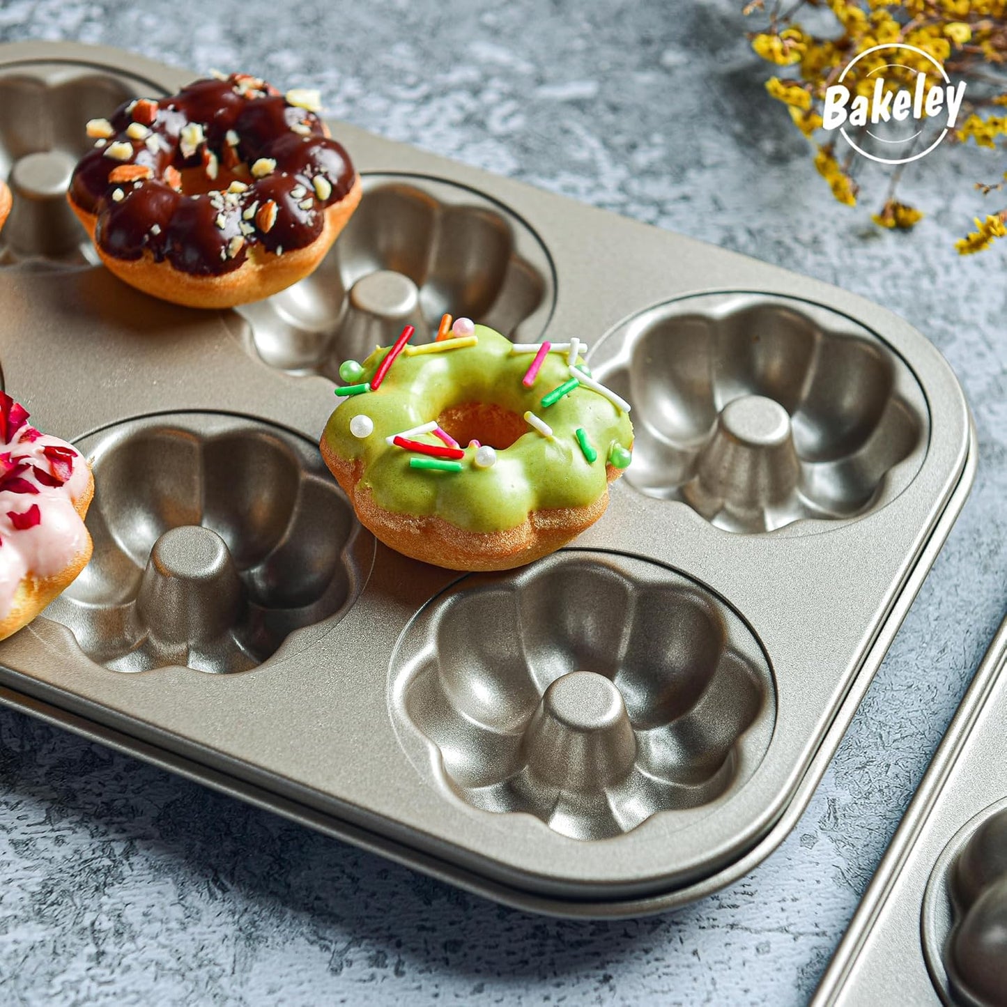 Flower Donut Pan, 6 Cavity Donut Mold Heavy Duty Steel Non-stick Flower Heart Shaped Bund Pans Pattern Doughnut Bakeware for Oven Baking (Champagne Gold)
